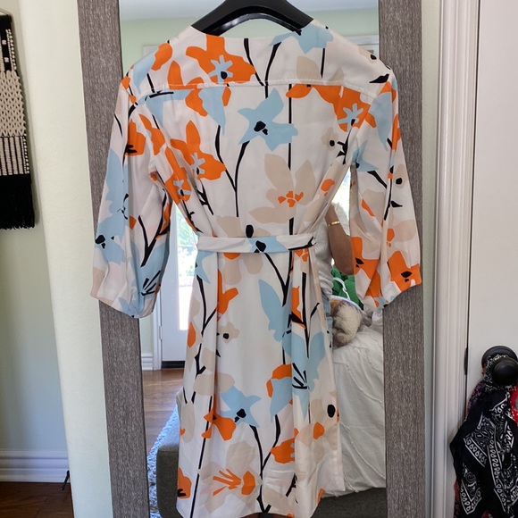 Beautiful (New no tags) Diane von Fürstenberg silk dress with side pockets sz 8 - Picture 7 of 7